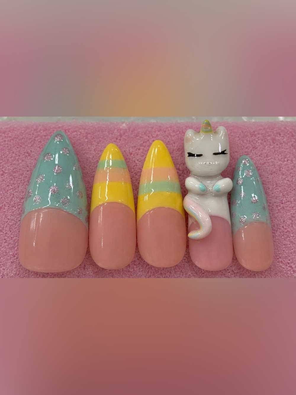 Pastel Unicorn Pet Nail Tip Set in Pink and Mint